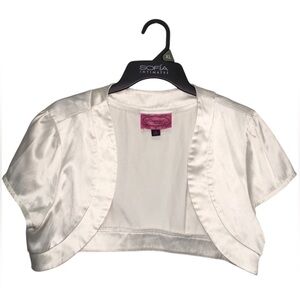 Off-White Satin Vest 🤍